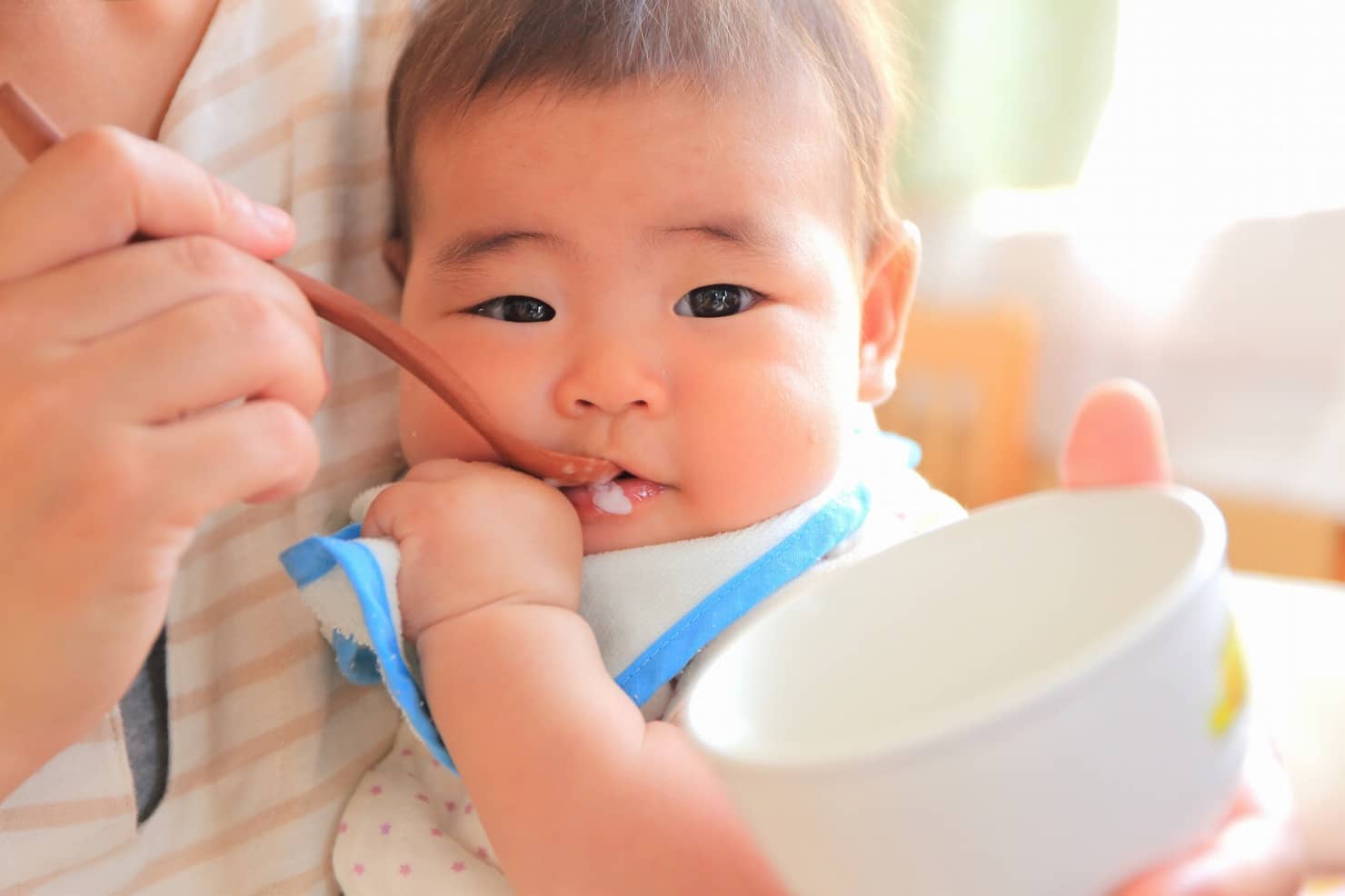 管理栄養士監修 赤ちゃんの離乳食はいつからどう進める 離乳初期 完了期までそれぞれ紹介 はいチーズ Clip