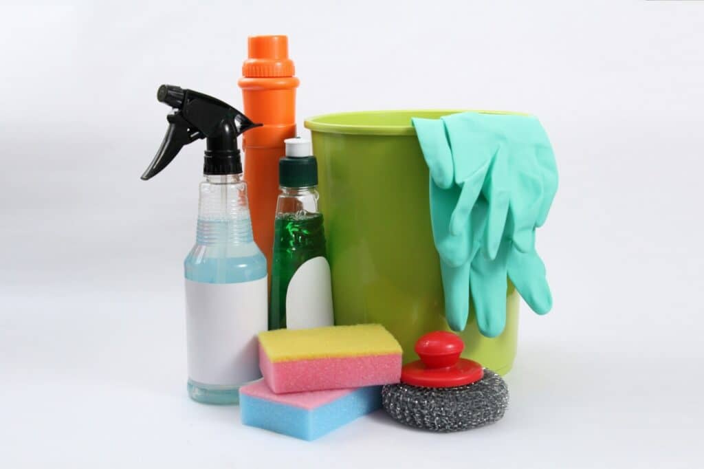 お風呂掃除を簡単に済ませたい 楽にお掃除ができるグッズと掃除のコツ はいチーズ Clip