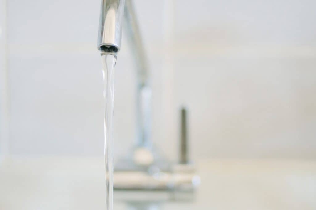 粉ミルクに水道水を使う場合、浄水器はあった方がいい？