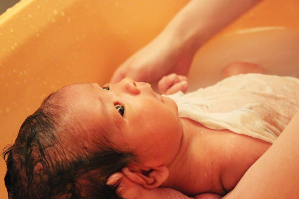 新生児ニキビのケア方法①洗顔