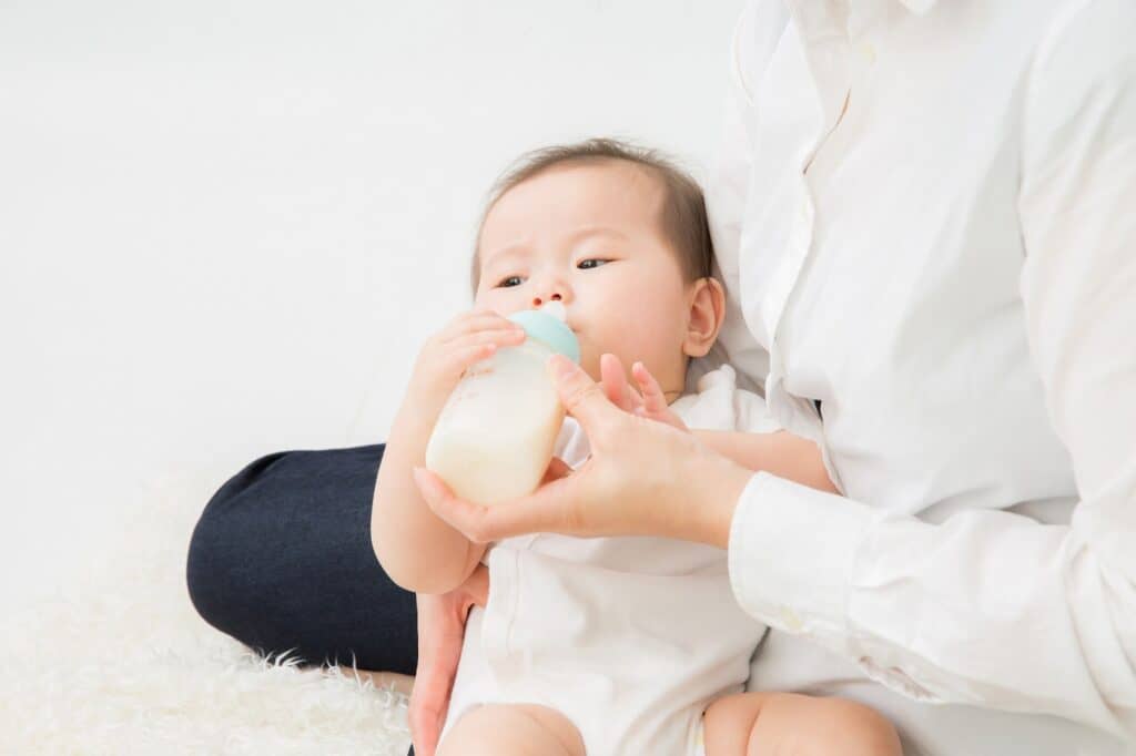生後7ヶ月の離乳食と授乳やミルクのあげ方は？