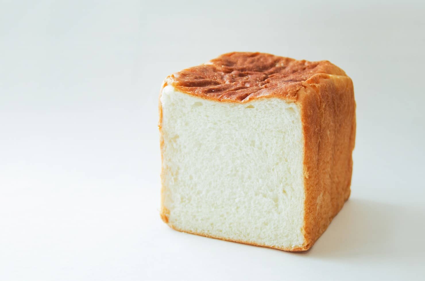 離乳食で食パンはいつからok パン粥やおすすめレシピ 使えるパンの種類も紹介 はいチーズ Clip