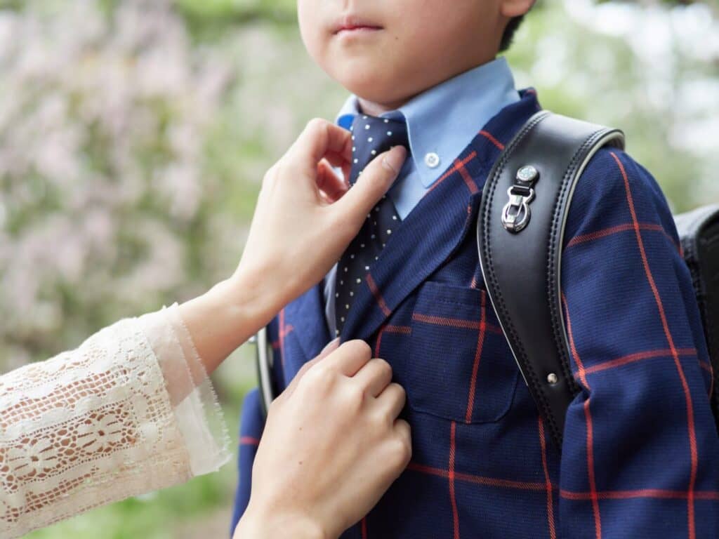 小学校の入学式の服装 男の子におすすめのスーツ19選 憧れブランドのスーツも紹介 はいチーズ Clip